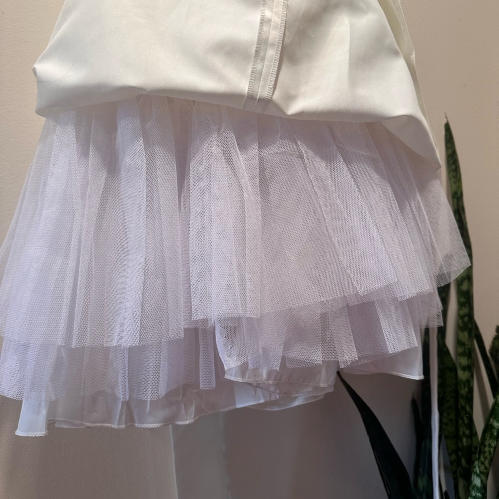 Flower Girl Elegant White Dress for Special Occasions- - Picture 8 of 10